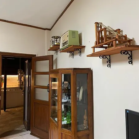 Mariarodes House *
