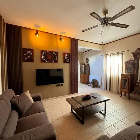 Mariarodes House Pano Arodes